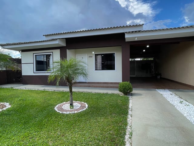Casa com 69m² 3 quartos e 1 banheiro, à venda, no bairro Uvaranas em Ponta Grossa