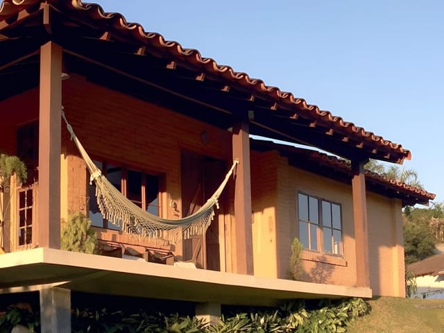 Casa com 1507m² 2 quartos e 2 banheiros, à venda, no bairro Paisagem Renoir em Cotia