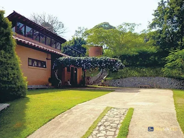 Casa com 1507m² 2 quartos e 2 banheiros, à venda, no bairro Paisagem Renoir em Cotia