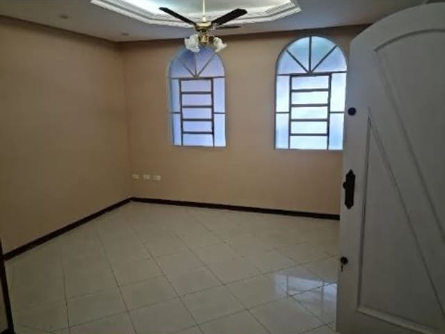 Foto do Casa - Casa com 3 dormitórios, 150 m² - venda por R$ 960.000,00 ou aluguel por R$ 5.560,00/mês - Parque Industrial - São José dos Campos/SP | INDEPENDENCE NEGOCIOS IMOBILIARIOS LTDA