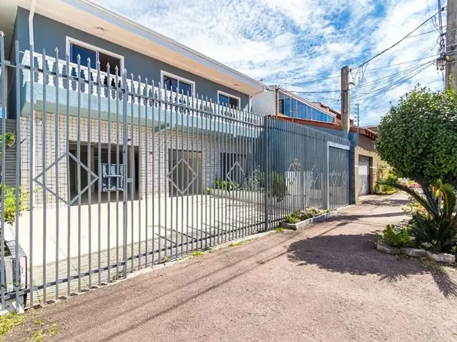 Casa com 280m² 5 quartos e 3 banheiros, à venda, no bairro Uberaba em Curitiba