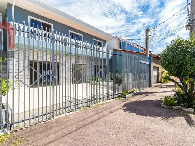 Casa com 280m² 5 quartos e 3 banheiros, à venda, no bairro Uberaba em Curitiba