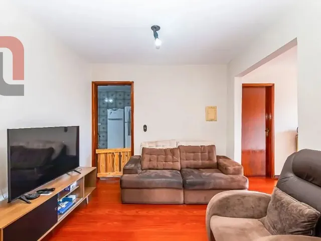 Casa com 280m² 5 quartos e 3 banheiros, à venda, no bairro Uberaba em Curitiba