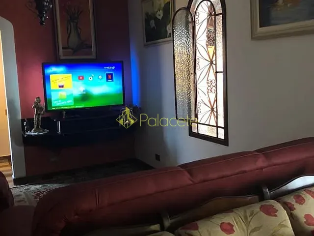 Casa com 360m² 3 quartos e 3 banheiros, à venda, no bairro São Benedito em Pindamonhangaba