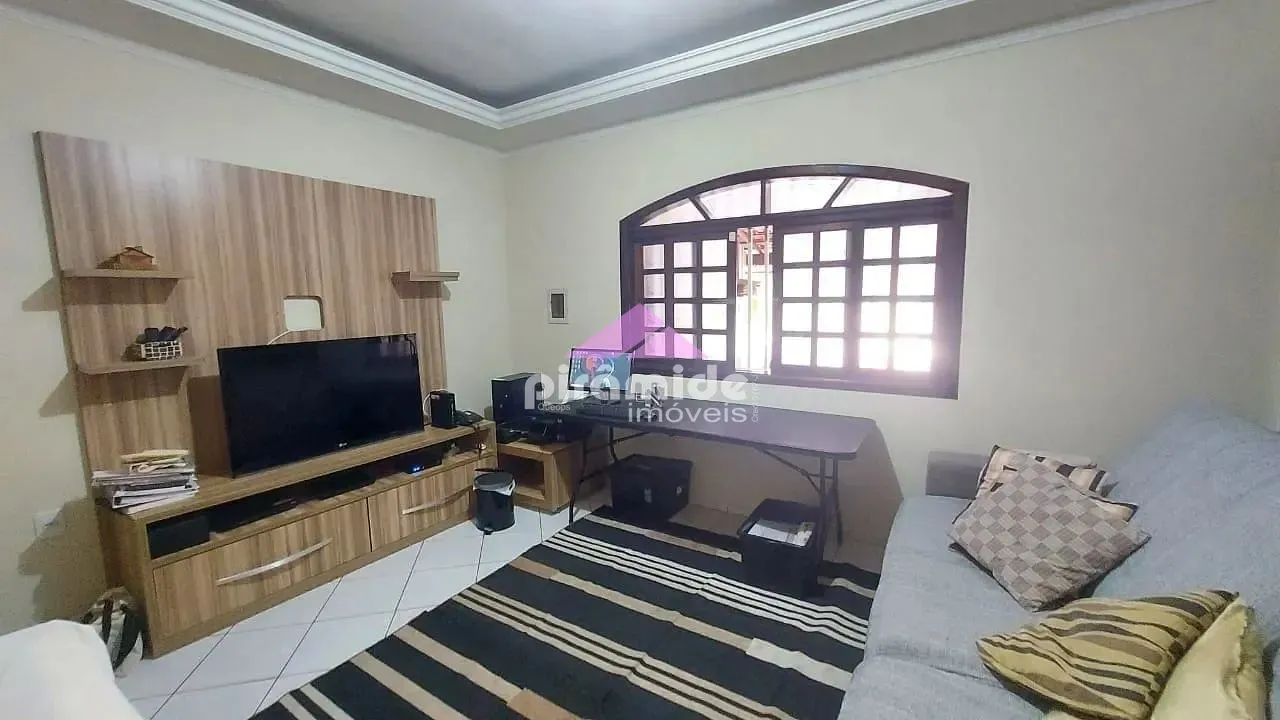 Casa, 3 quartos, 83 m² - Foto 1