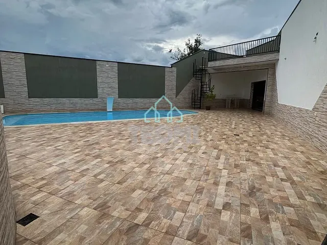 Casa com 400m² 2 quartos e 2 banheiros, à venda, no bairro Vale das flores em Tremembé