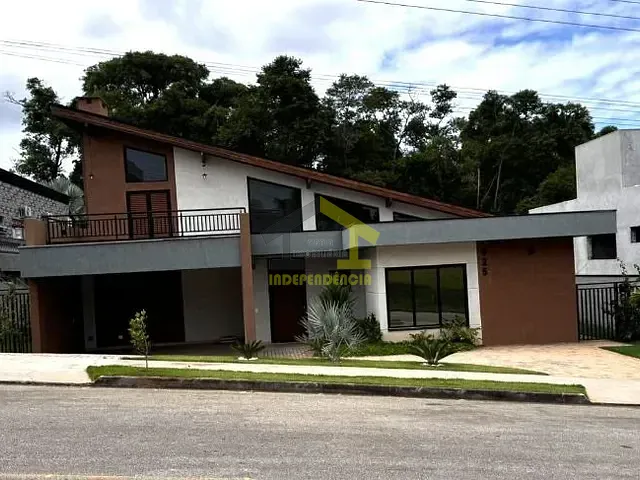 Casa com 1000m² 4 quartos e 5 banheiros, à venda, no bairro Villaggio Paradiso em Itatiba