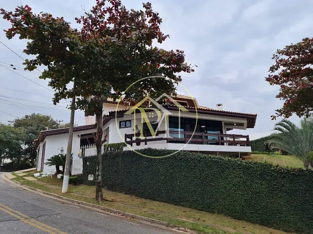 Casa com 505m² 4 quartos e 5 banheiros, à venda ou para alugar, no bairro Jardim Emília em Sorocaba