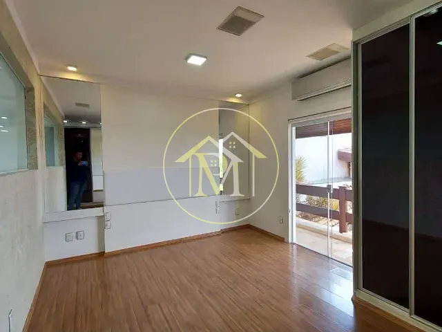 Casa com 505m² 4 quartos e 5 banheiros, à venda ou para alugar, no bairro Jardim Emília em Sorocaba