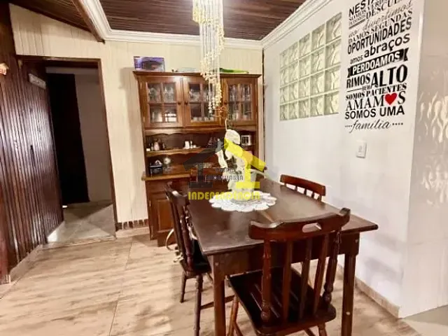 Casa com 610m², para alugar, no bairro Altos de São Fernando em Jandira