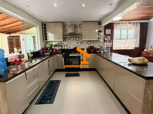 Casa com 610m² 3 quartos e 4 banheiros, para alugar, no bairro Altos de São Fernando em Jandira