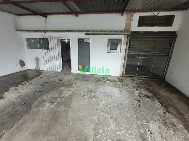 Casa 2 quartos e 2 banheiros, à venda ou para alugar, no bairro Jardim Mossapyra em Itaquaquecetuba