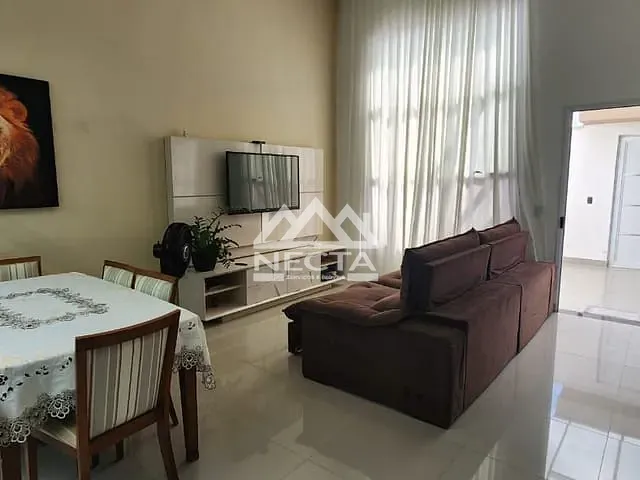 Casa com 285m² 3 quartos e 1 banheiro, à venda, no bairro Morro do Algodão em Caraguatatuba
