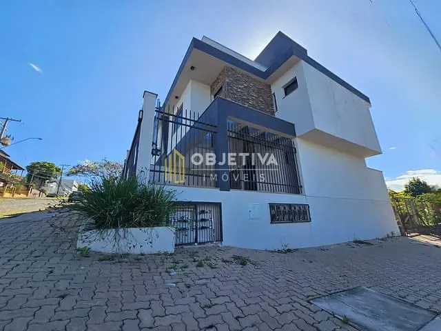 Casa com 112m² 3 quartos e 4 banheiros, à venda, no bairro Petrópolis em Novo Hamburgo