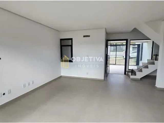 Casa com 112m² 3 quartos e 4 banheiros, à venda, no bairro Petrópolis em Novo Hamburgo