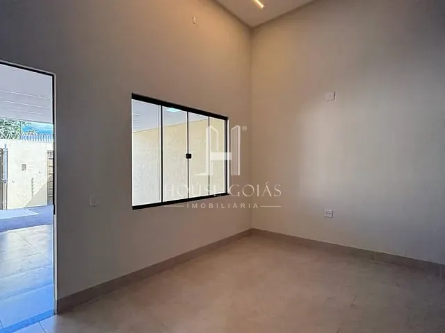 Casa com 260m² 3 quartos e 3 banheiros, à venda, no bairro Cardoso Continuação em Aparecida de Goiânia
