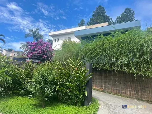 Casa com 683m² 3 quartos e 5 banheiros, à venda, no bairro Nova Higienópolis em Jandira