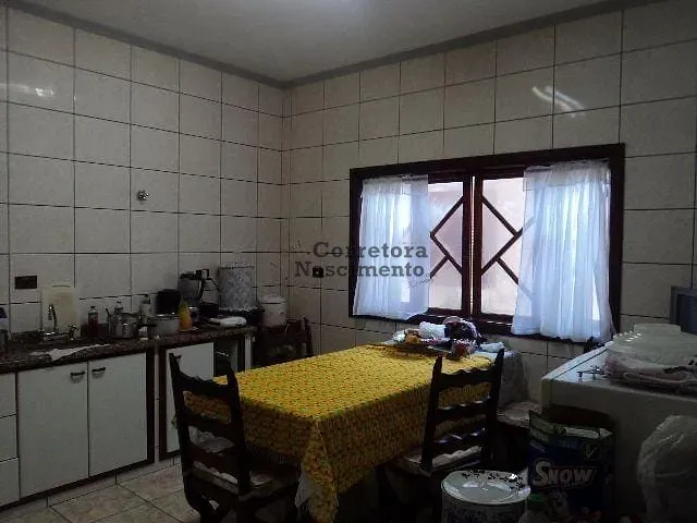 Casa com 338m² 4 quartos e 3 banheiros, à venda, no bairro Jardim Santa Maria em Jacareí