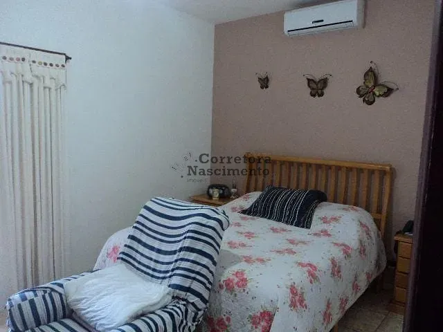 Casa com 338m² 4 quartos e 3 banheiros, à venda, no bairro Jardim Santa Maria em Jacareí
