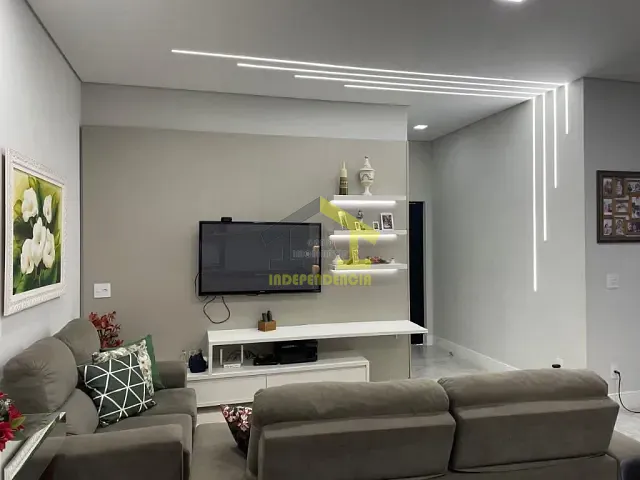 Casa com 260m² 3 quartos e 4 banheiros, à venda, no bairro Parque do Varvito em Itu
