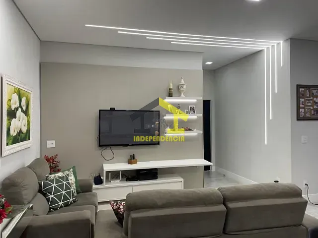 Casa com 260m² 3 quartos e 4 banheiros, à venda, no bairro Parque do Varvito em Itu
