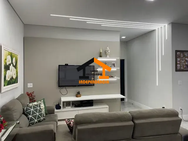 Casa com 260m² 3 quartos e 4 banheiros, à venda, no bairro Parque do Varvito em Itu