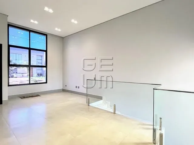 Casa com 264m² 3 quartos e 5 banheiros, à venda, no bairro Conjunto Habitacional Alexandre Urbanas em Londrina