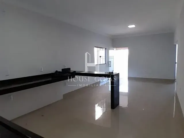 Casa com 364m² 3 quartos e 3 banheiros, à venda, no bairro Jardim Alto Paraíso em Aparecida de Goiânia