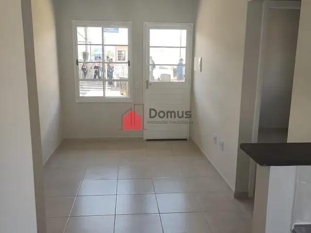 Casa com 180m² 2 quartos e 1 banheiro, para alugar, no bairro Feital em Pindamonhangaba