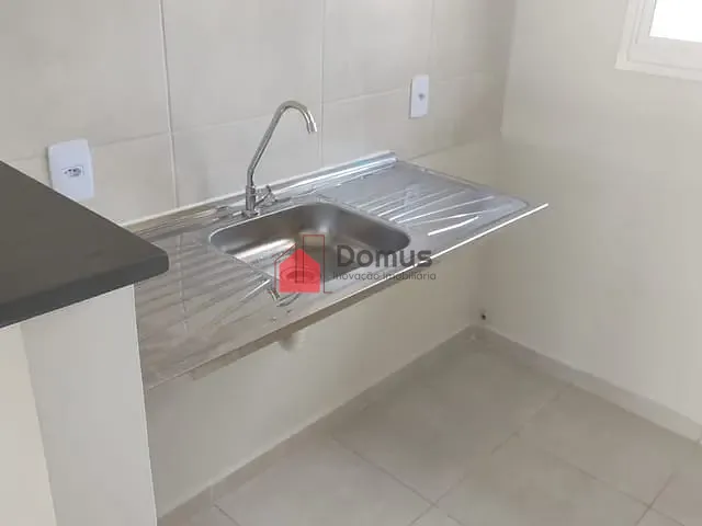 Casa com 180m² 2 quartos e 1 banheiro, para alugar, no bairro Feital em Pindamonhangaba