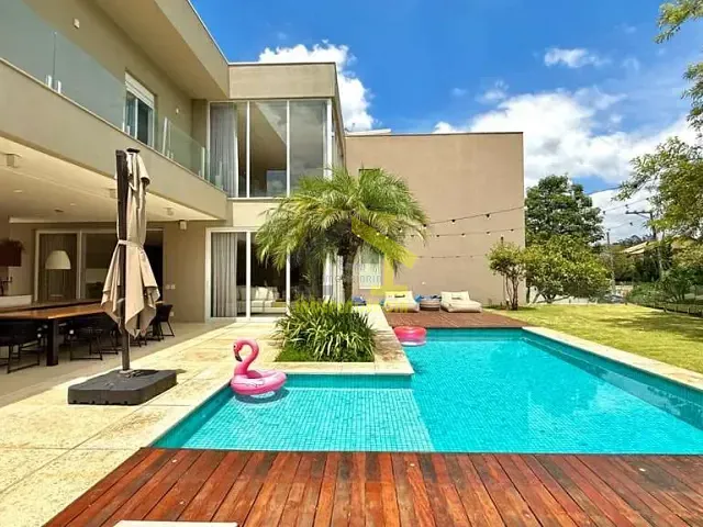 Casa com 700m² 4 quartos e 5 banheiros, à venda, no bairro Nova Higienópolis em Jandira