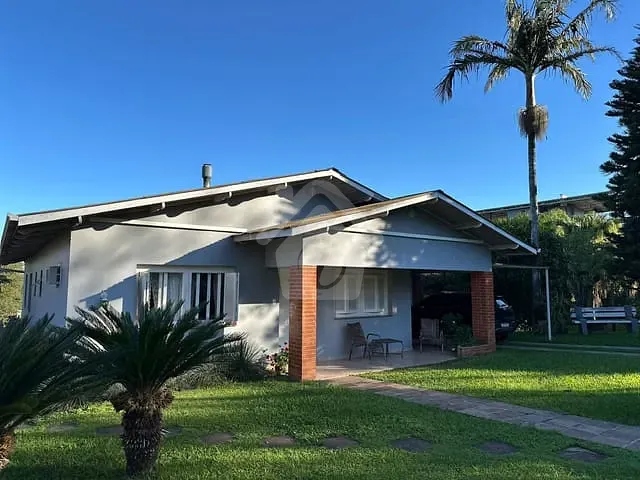 Casa com 181m² 3 quartos e 2 banheiros, à venda, no bairro Teutônia em Teutônia