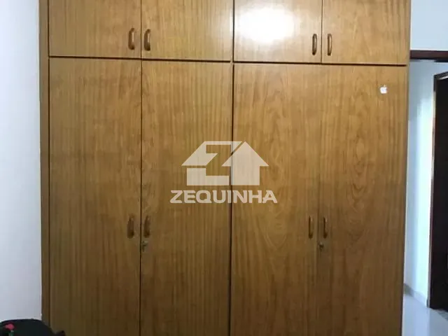 Casa com 1125m² 4 quartos e 5 banheiros, à venda, no bairro Alpes dos Aracas (jordanesia) em Cajamar