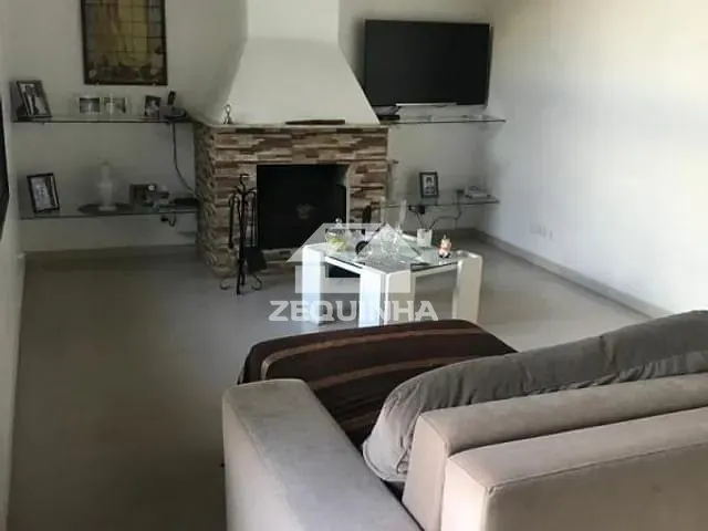 Casa com 1125m² 4 quartos e 5 banheiros, à venda, no bairro Alpes dos Aracas (jordanesia) em Cajamar