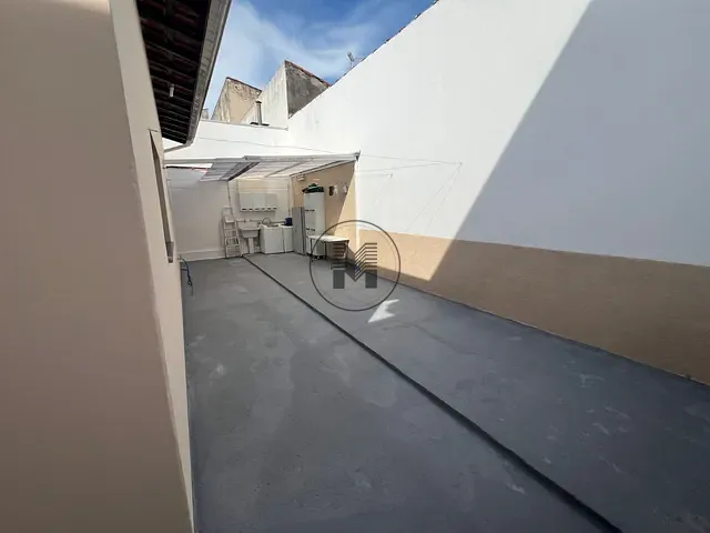 Casa com 300m² 2 quartos e 2 banheiros, para alugar, no bairro Jardim Bela Vista em Guaratinguetá