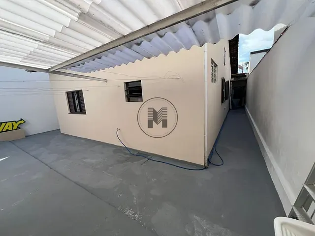 Casa com 300m² 2 quartos e 2 banheiros, para alugar, no bairro Jardim Bela Vista em Guaratinguetá