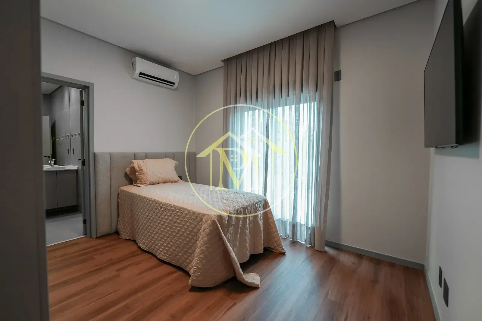 Casa, 4 quartos, 265 m² - Foto 33