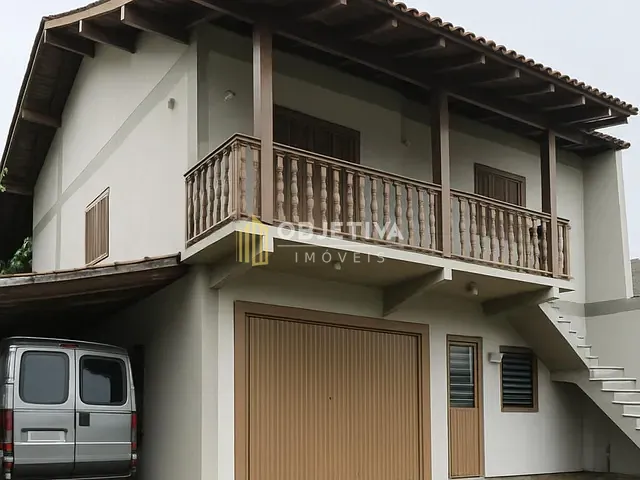 Casa com 720m² 4 quartos e 3 banheiros, à venda, no bairro Canudos em Novo Hamburgo
