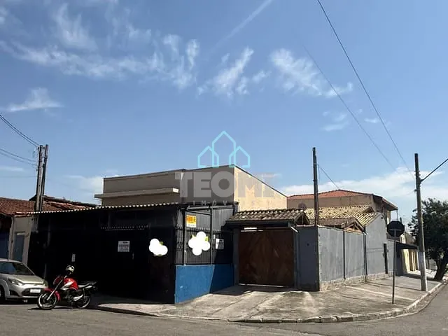 Casa com 300m², à venda, no bairro Parque Sabará em Taubaté