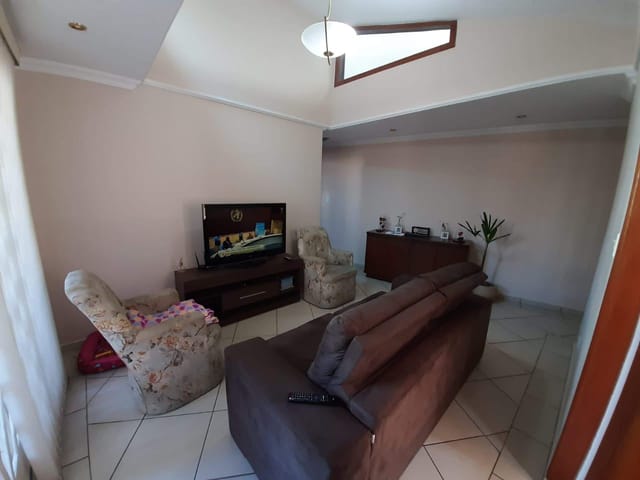 Casa com 159m² 4 quartos e 3 banheiros, à venda, no bairro Santa Maria em São Caetano do Sul