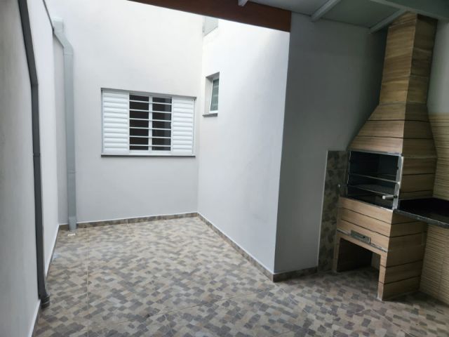 Casa com 140m² 3 quartos e 1 banheiro, à venda, no bairro Crispim em Pindamonhangaba