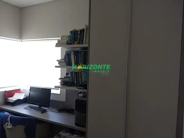 Casa com 250m² 4 quartos e 4 banheiros, à venda, no bairro Reserva do Vale em Caçapava