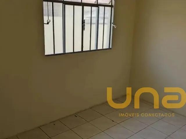 Casa 2 quartos e 1 banheiro, à venda, no bairro PINHEIRINHO em Curitiba