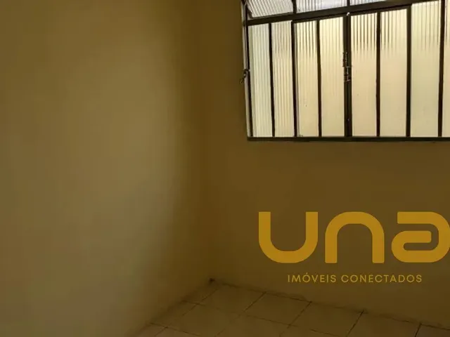 Casa 2 quartos e 1 banheiro, à venda, no bairro PINHEIRINHO em Curitiba