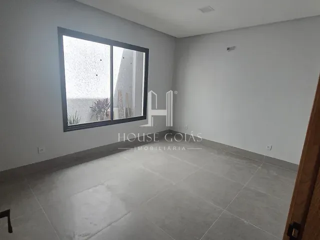 Casa com 300m² 3 quartos e 4 banheiros, à venda, no bairro Setor Faiçalville em Goiânia