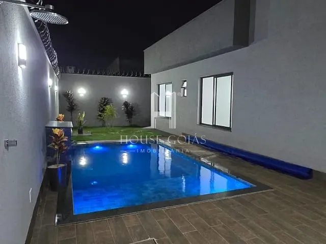 Casa com 300m² 3 quartos e 4 banheiros, à venda, no bairro Setor Faiçalville em Goiânia