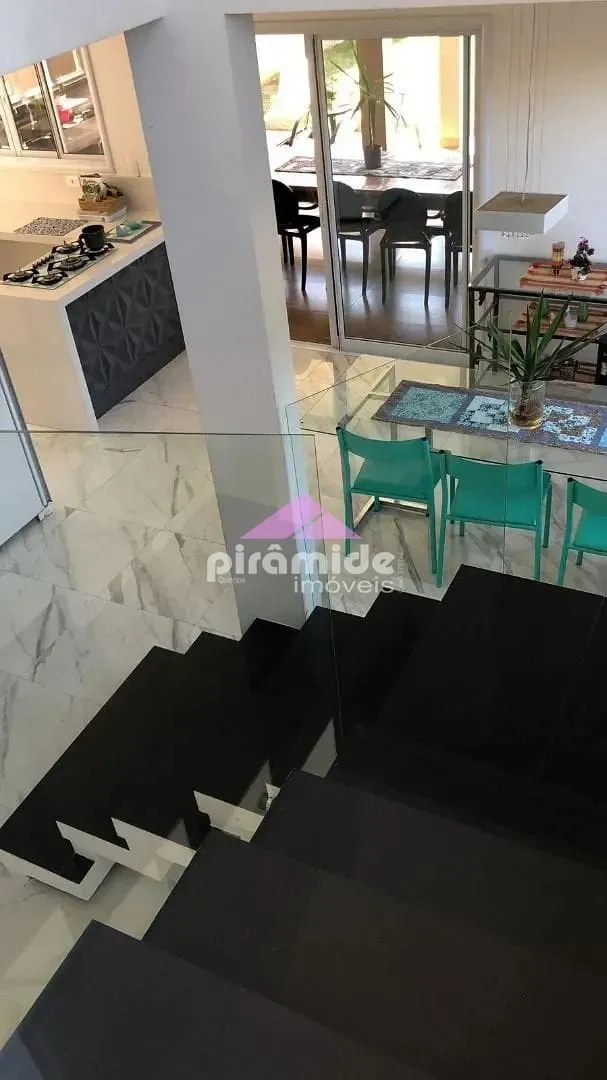 Casa, 3 quartos, 240 m² - Foto 2