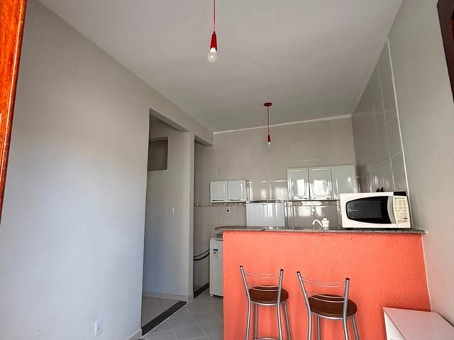 Casa 1 quarto e 1 banheiro, para alugar, no bairro Riviera Fluminense em Macaé