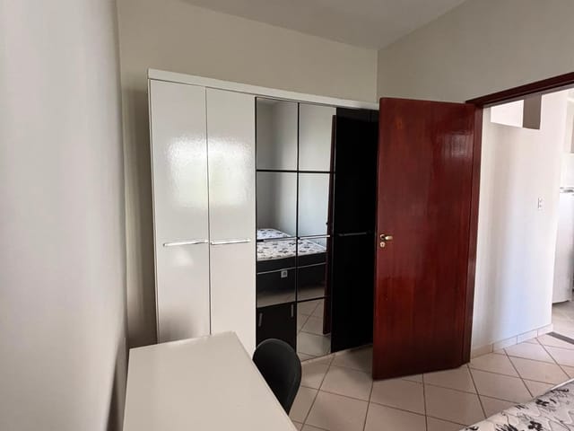 Casa 1 quarto e 1 banheiro, para alugar, no bairro Riviera Fluminense em Macaé