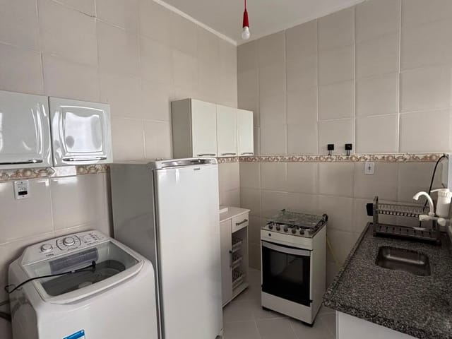 Casa 1 quarto e 1 banheiro, para alugar, no bairro Riviera Fluminense em Macaé